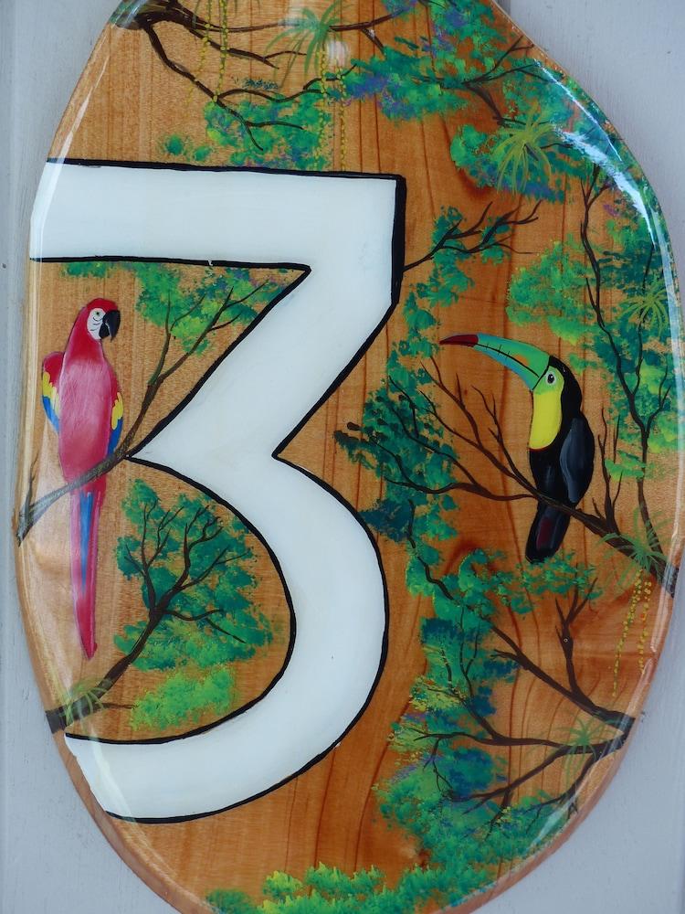 El Colibri Rojo Hotel Cabinas