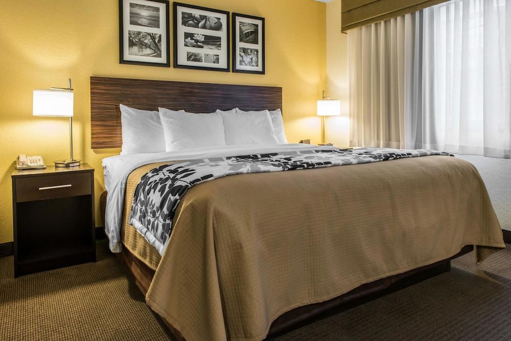 Sleep Inn & Suites Pittsburgh Airport