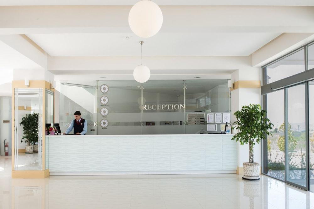 Larina Ninova Thermal SPA & Hotel