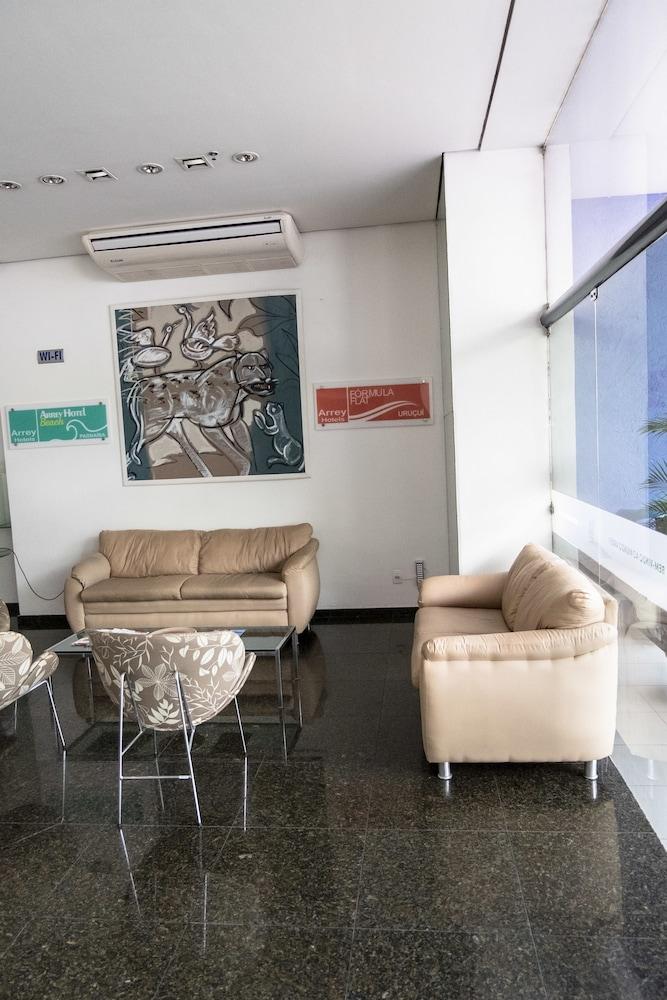 Arrey Executive Hotel