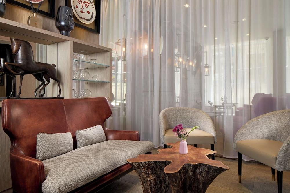 Hôtel La Lanterne & Spa By Timhotel