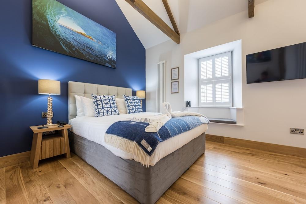 The Land's End Hotel