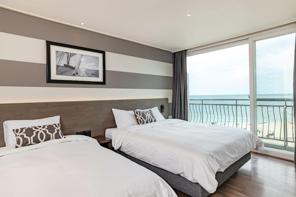 Kensington Resort Seorak Beach