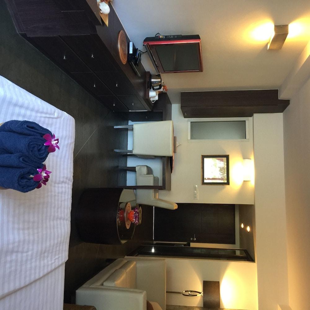 Samui Pool View Apartment