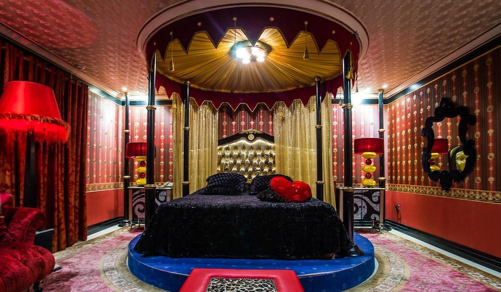 Priamos - Adults Only