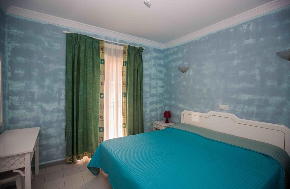 Yucca Park Aparthotel