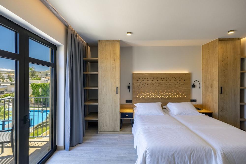 Atlantis Beach Hotel