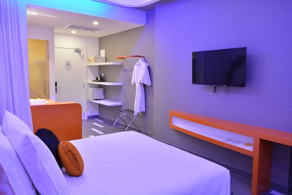 SUN & MOON, Urban Hotel