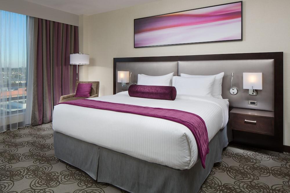 Parkwest Bicycle Casino