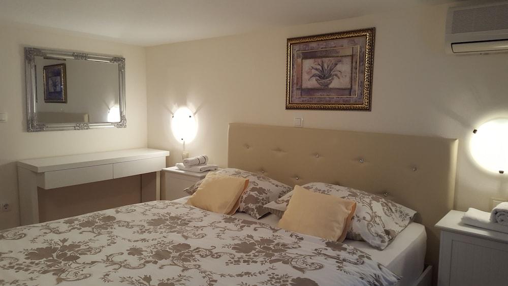 Villa Vanilla with Heated Pool