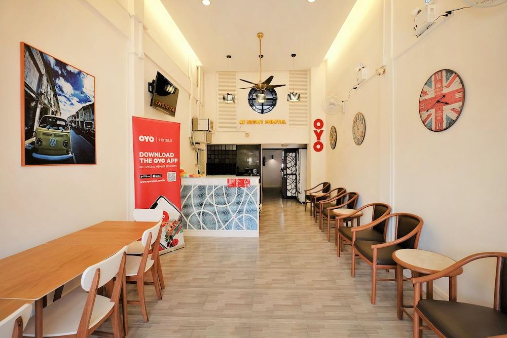 OYO 501 At Night Hostel