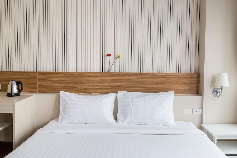 Snooze Hotel Thonglor Bangkok