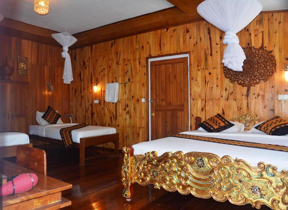 Golden Empress Hotel