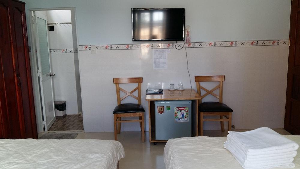 Ngan Giang Guest House