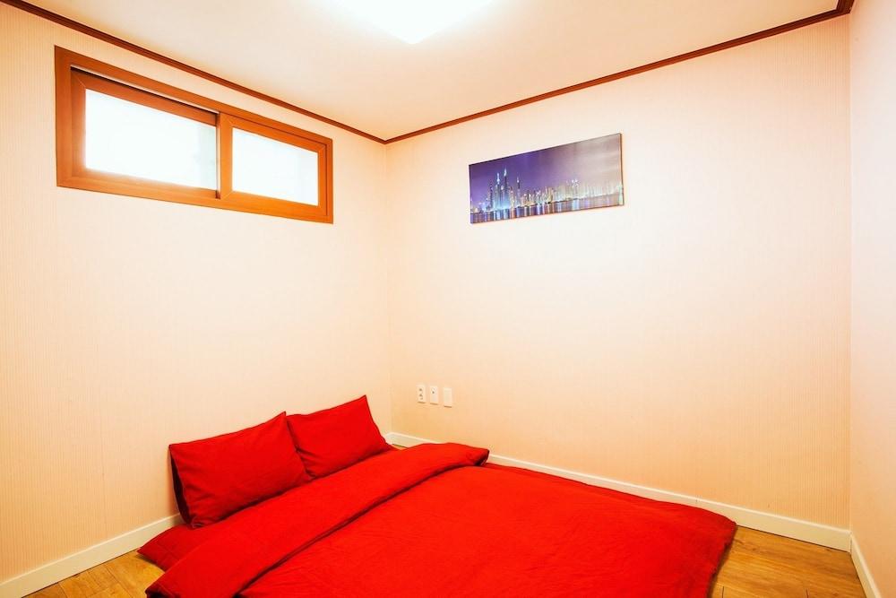 Jeju Lasania Castle Resort