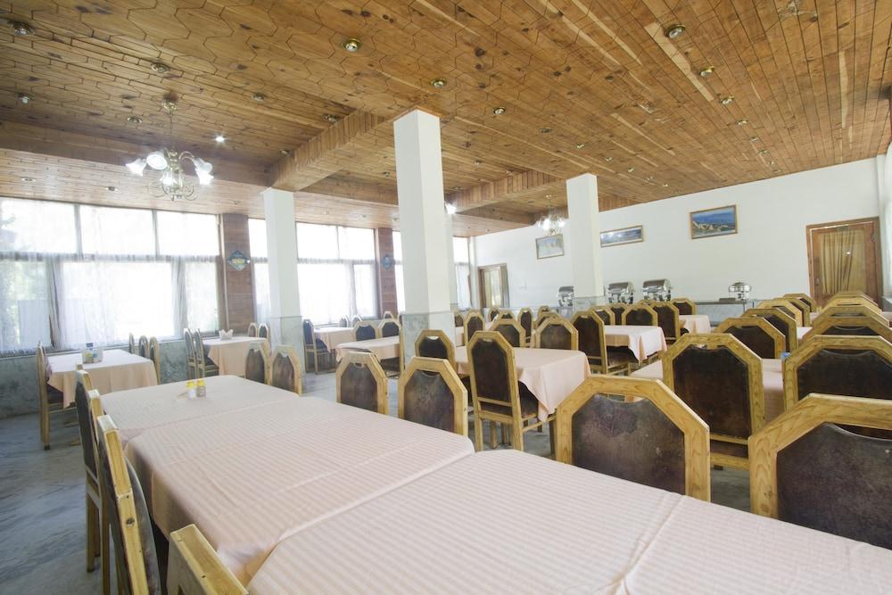 OYO 1537 Hotel Highland