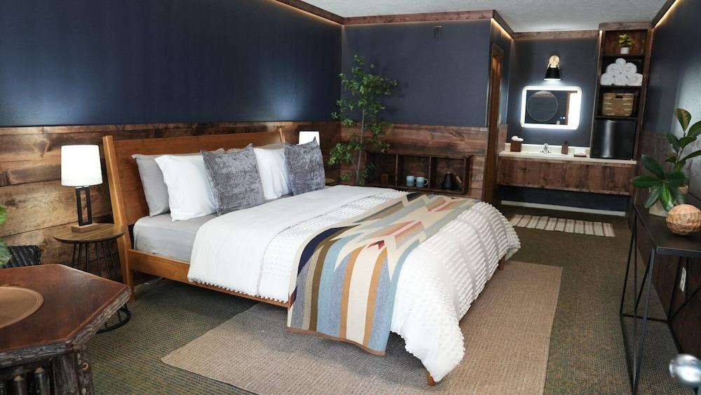 Country Mountain Inn