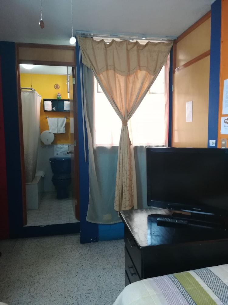 Hostal Guatefriend's - Hostel