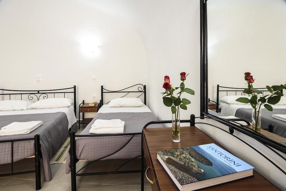 Kykladonisia Traditional Settlement