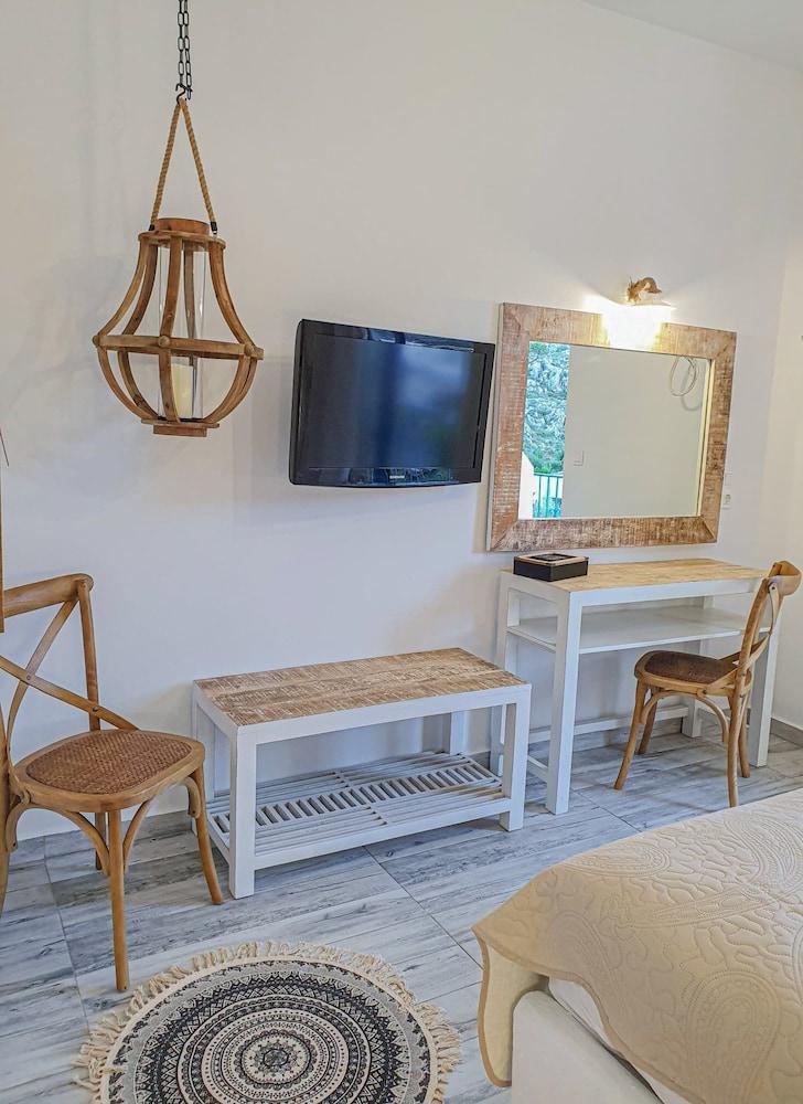 Rafael Hotel - Adults Only