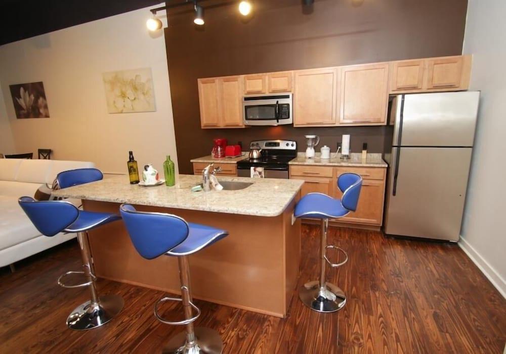 Renaissance Properties - 15 & Chestnut