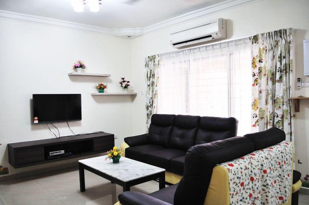 Garden Vacation Suite