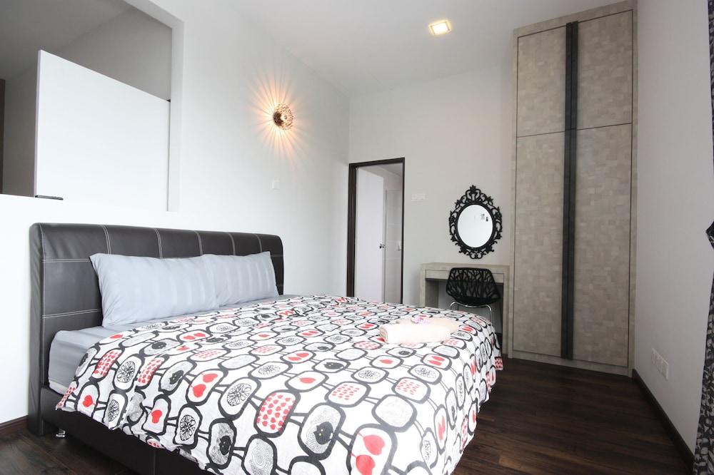 Shamrock Beach Villas Seaview 15