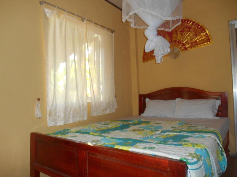 Thuy - Gunter Garden Bungalow