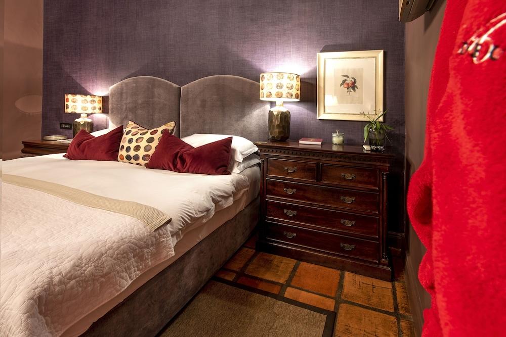 Avondrood Guest House