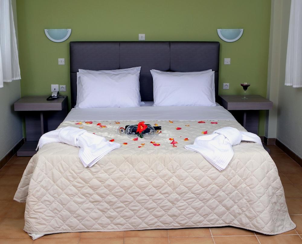 Sunset Paradise Resort