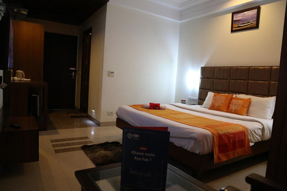 OYO 1423 Hotel Monerio