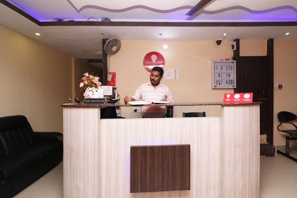 OYO 1764 Hotel Maruti Lodging
