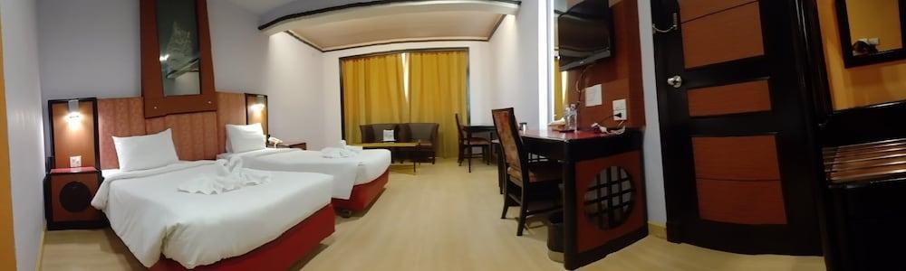 BP Grand Tower Hotel