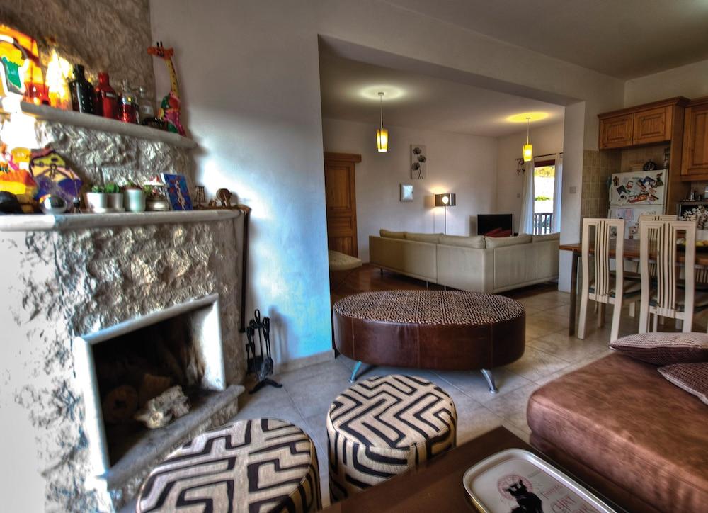 Lania Royal Oak House by TrulyCyprus