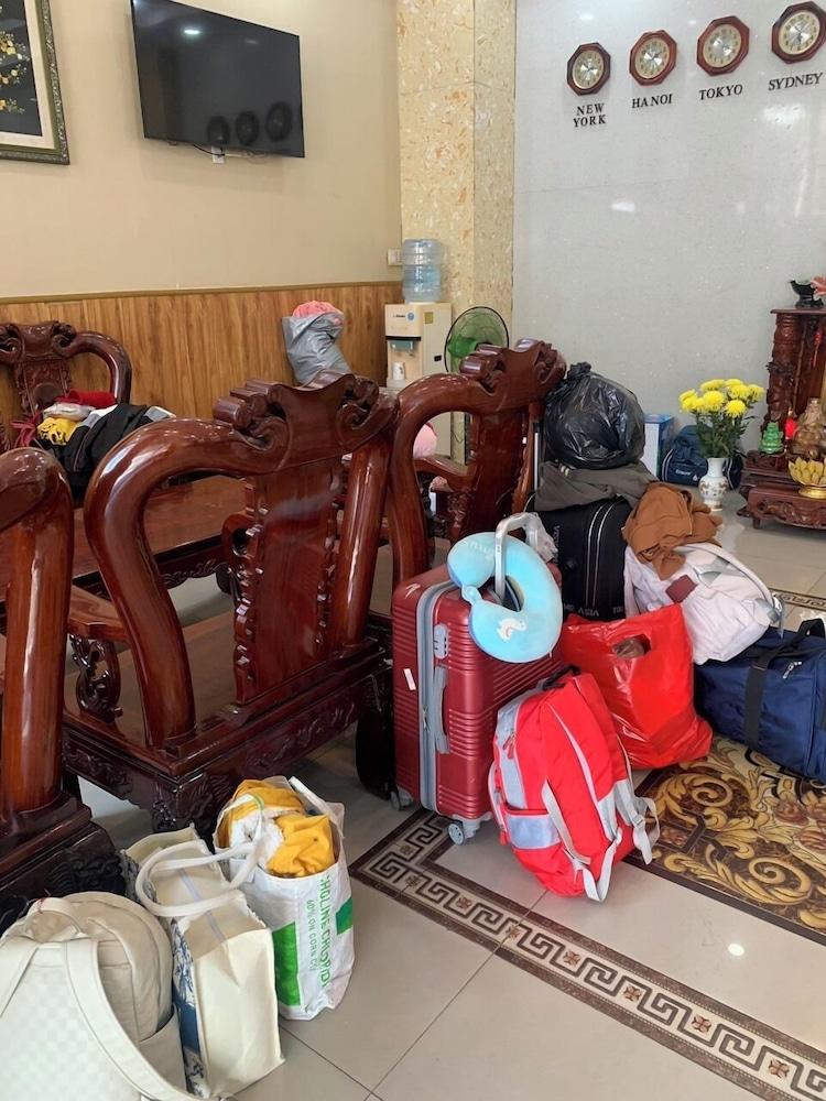 Thi Long Phung Hotel