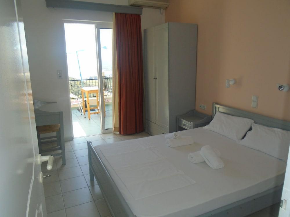 Apartment Hotel Irida