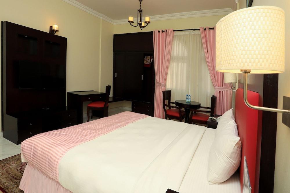 Remas Hotel Suites