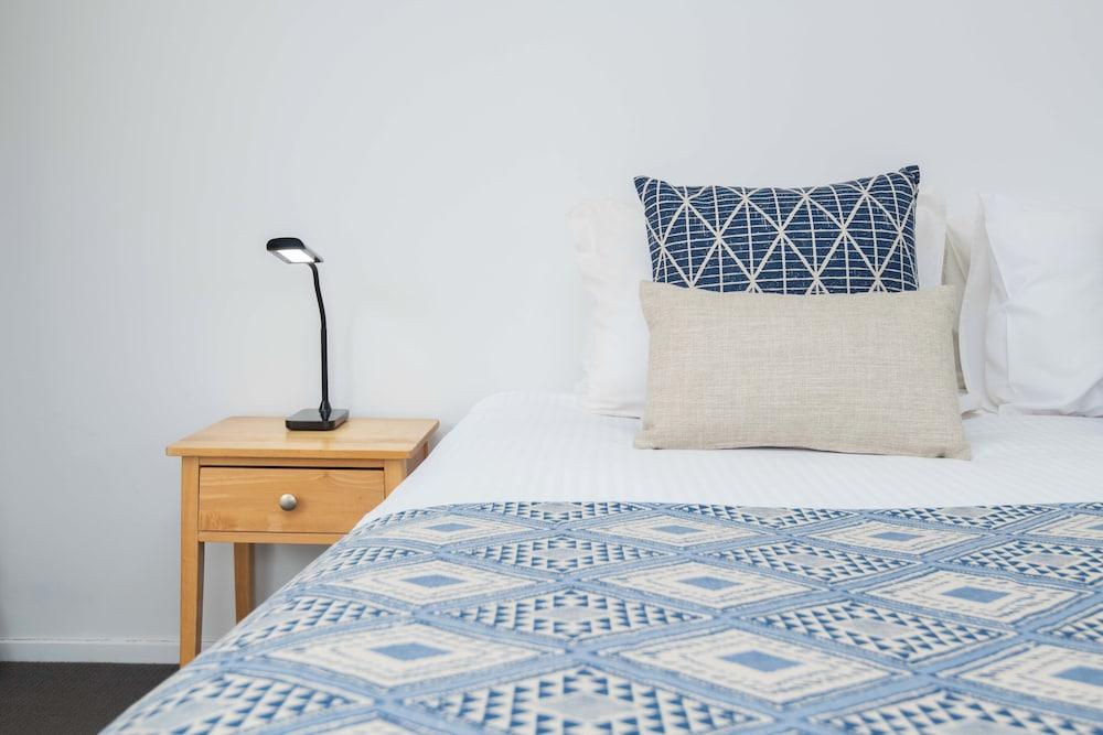 Castaway Norfolk Island