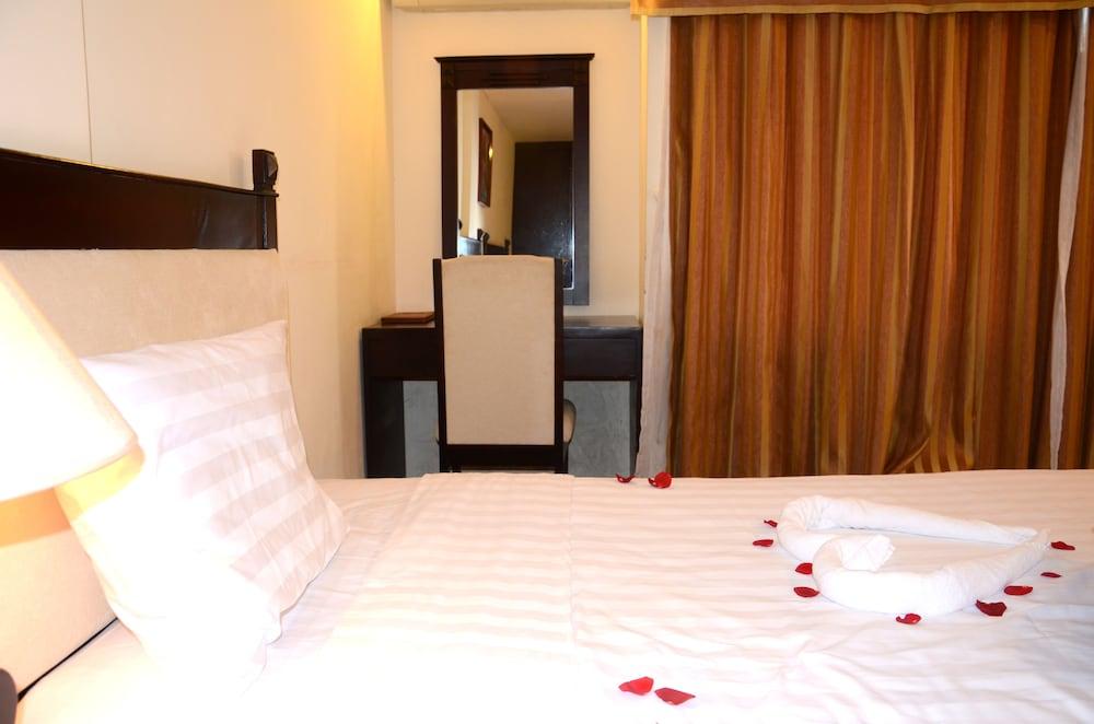 Hue Serene Shining Hotel & Spa