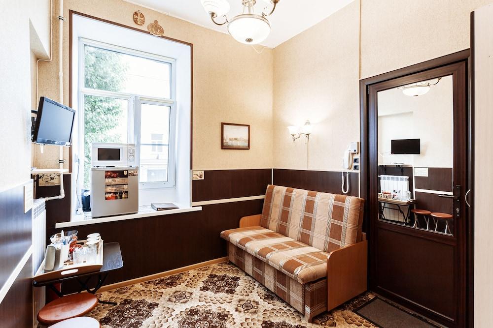 Dom Romanovykh Mini-Hotel