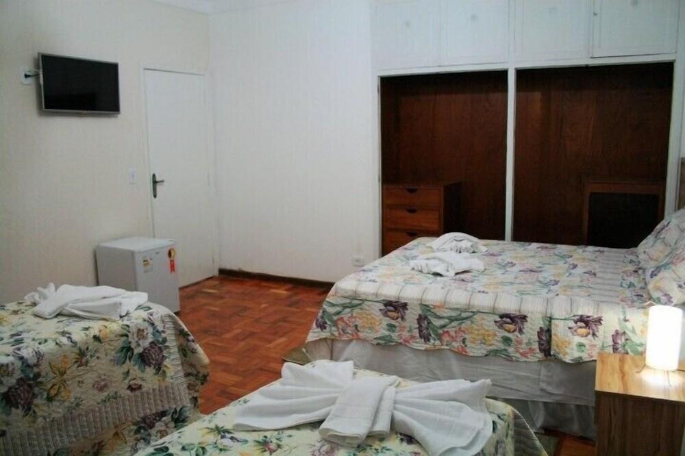 Pousada Villa Romana Aparecida