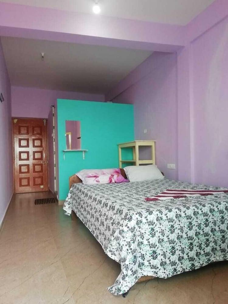 Om Ganesh Guest House