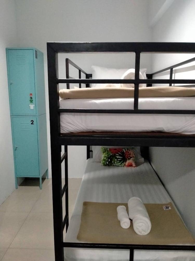 BB House Budget & Boutique