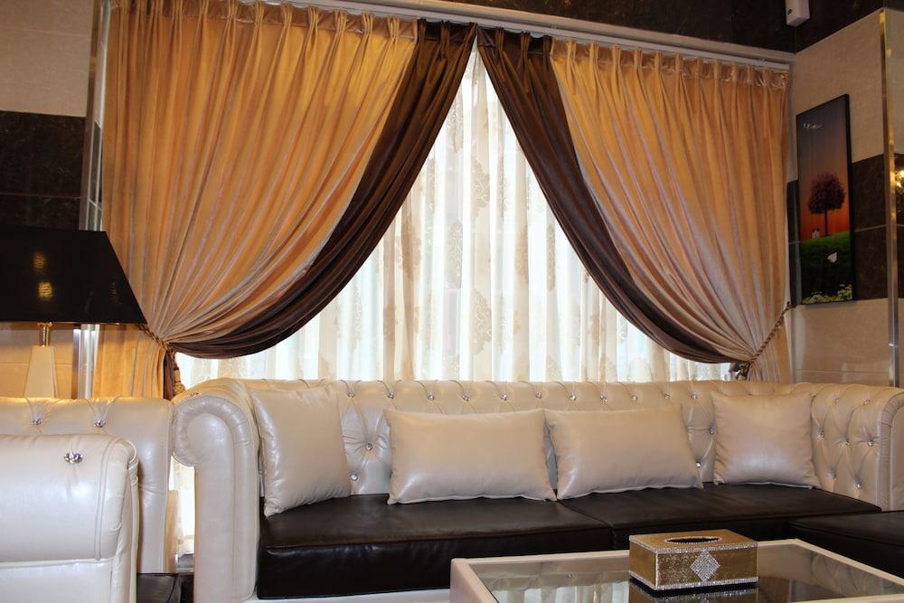 Naif view Hotel By Gemstones