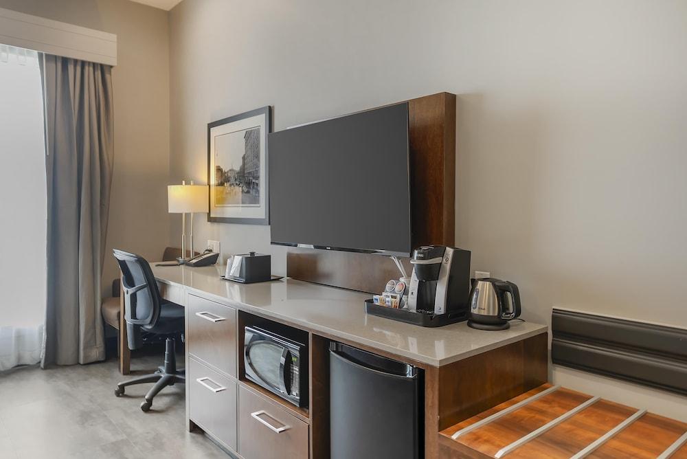 Best Western Plus East Side