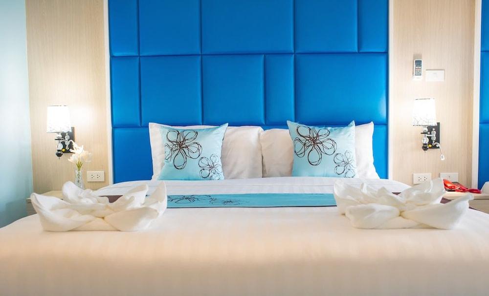 Saint Tropez Beach Resort Hotel