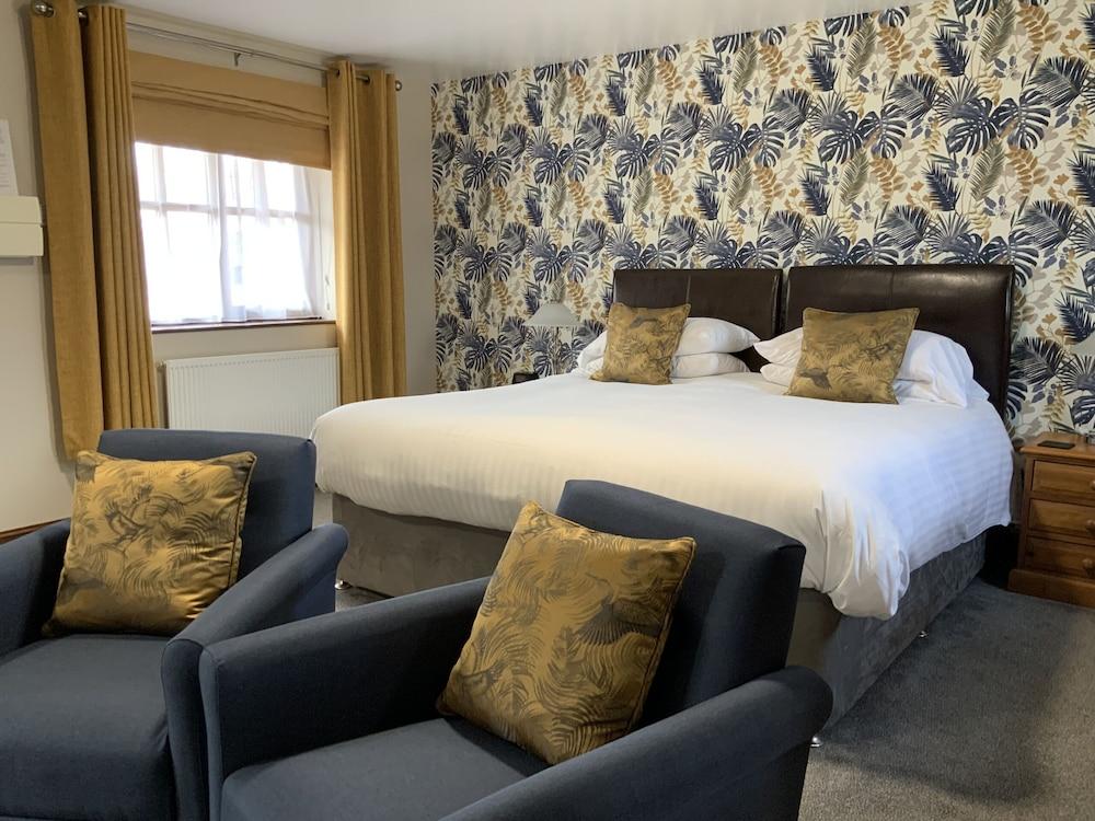 Red Lion Inn Partney