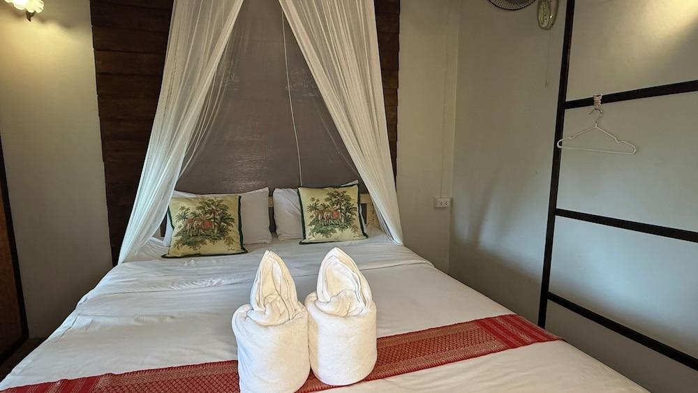 Pai Vintage Garden Resort