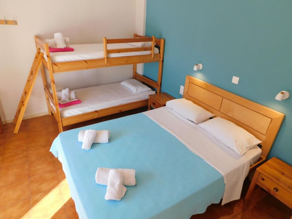 Perdika Mare Guesthouse
