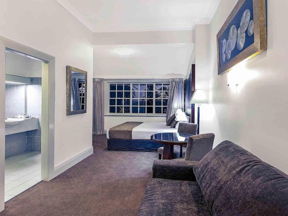 Mercure Maitland Monte Pio